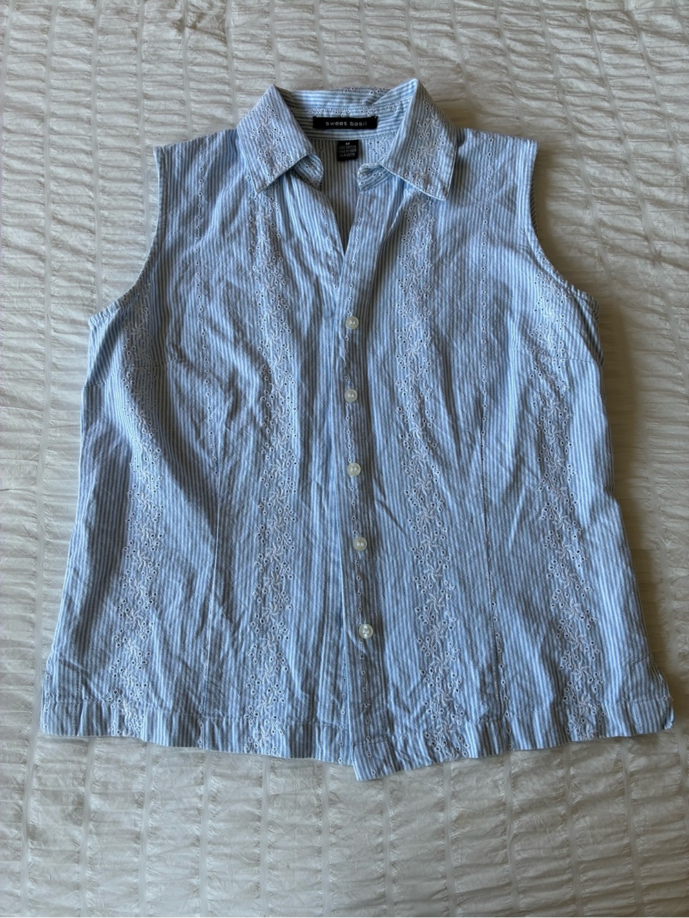 Sweet Basil Blue White Striped Eyelet Sleeveless Button Up Top M